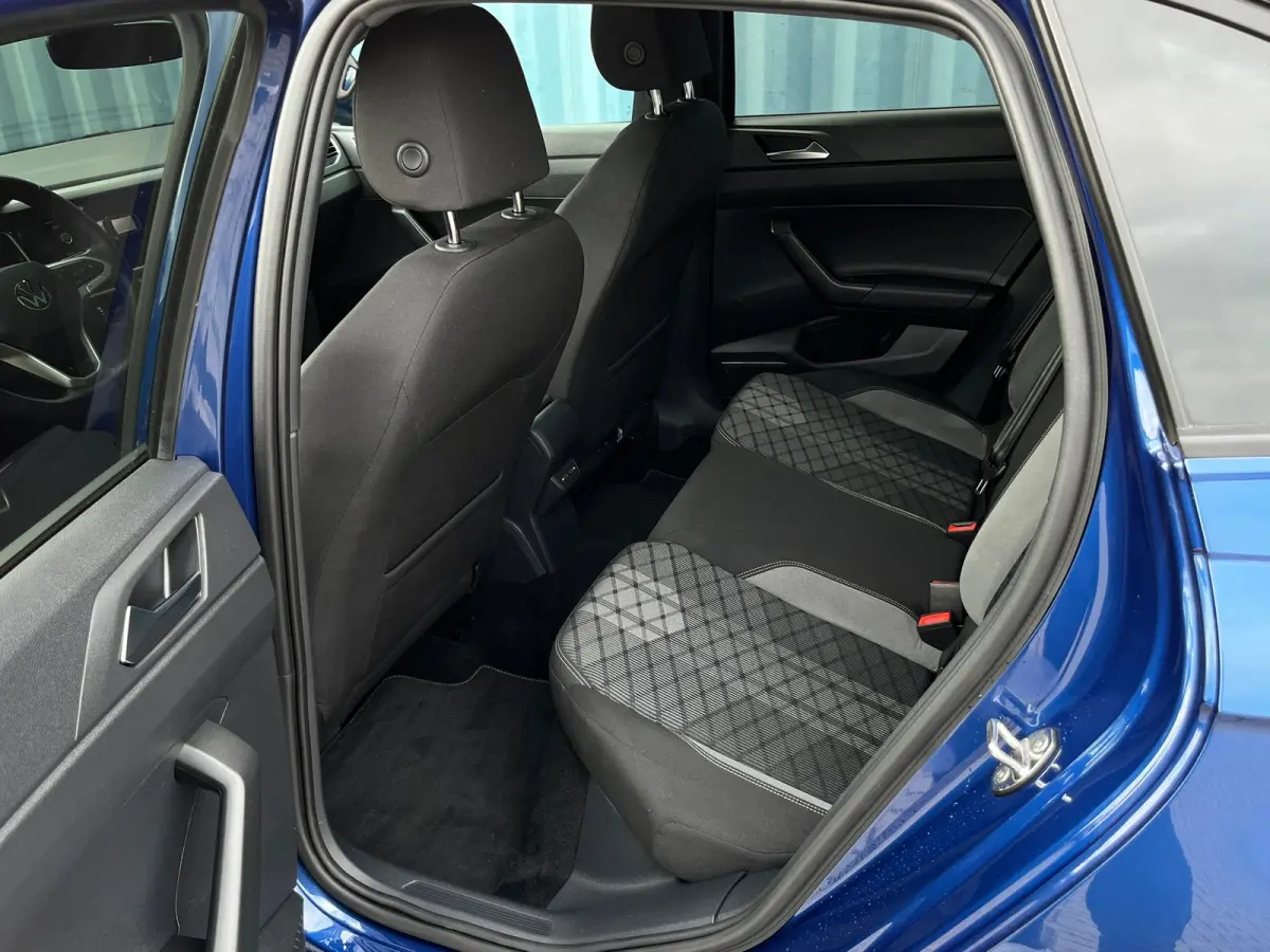 1.0 TSI R-Line Edition Pano/Kanteldak! | Adaptieve Cruise | Dealer Onderhouden! | Digitaal Cockpit | LMV | | Achterspoiler | Audio installatie | Automatische snelheids begrenzing