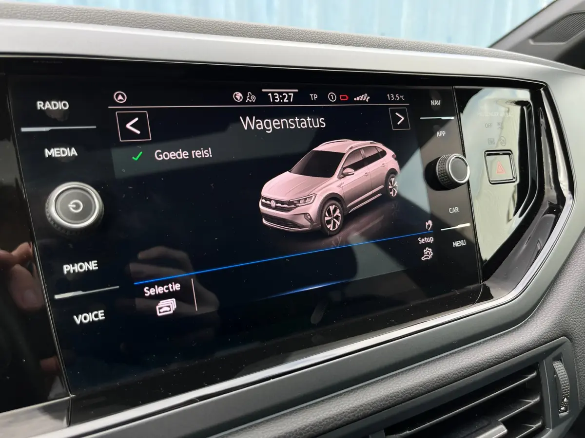 1.0 TSI R-Line Edition Pano/Kanteldak! | Adaptieve Cruise | Dealer Onderhouden! | Digitaal Cockpit | LMV | | Achterspoiler | Audio installatie | Automatische snelheids begrenzing