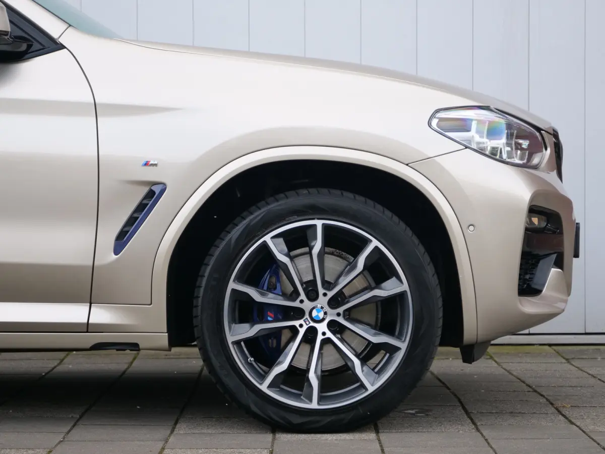 xDrive20i High Executive Edition 184 Pk Automaat M-pakket / Navigatie / DAB / Camera's / 20 inch / Trekhaak
