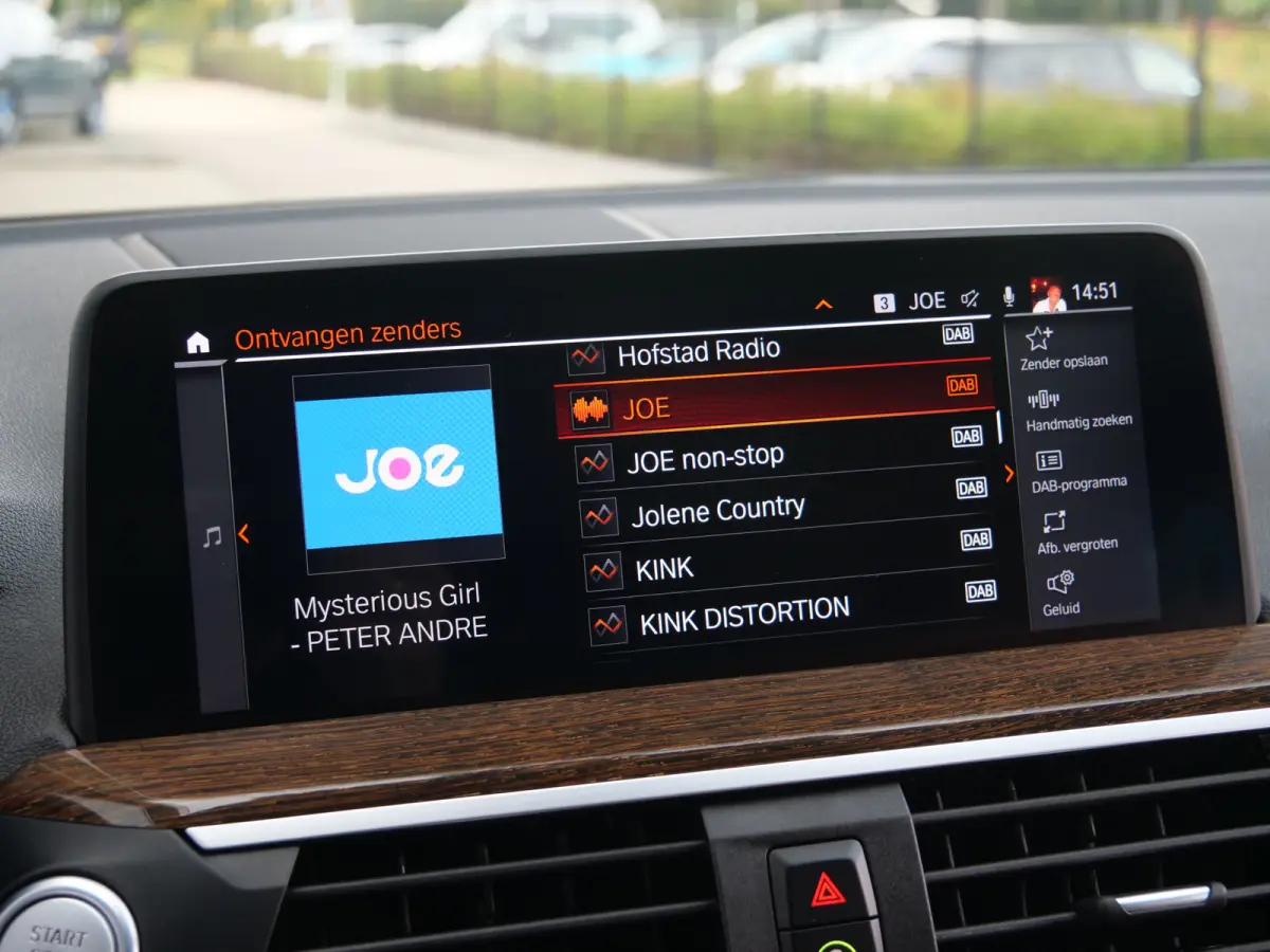 xDrive20i High Executive Edition 184 Pk Automaat M-pakket / Navigatie / DAB / Camera's / 20 inch / Trekhaak