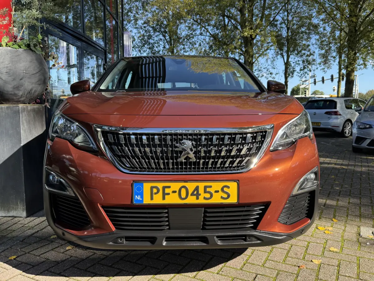 1.2 PureTech Blue Lease Executive | Trekhaak | Navigatie | Apple Carplay | Climate Control | Cruise Control | Licht metalen velgen