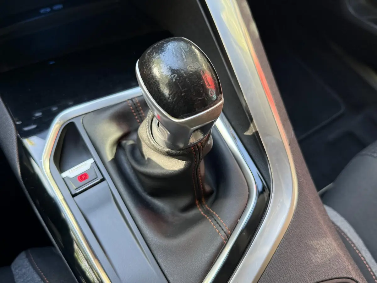 1.2 PureTech Blue Lease Executive | Trekhaak | Navigatie | Apple Carplay | Climate Control | Cruise Control | Licht metalen velgen