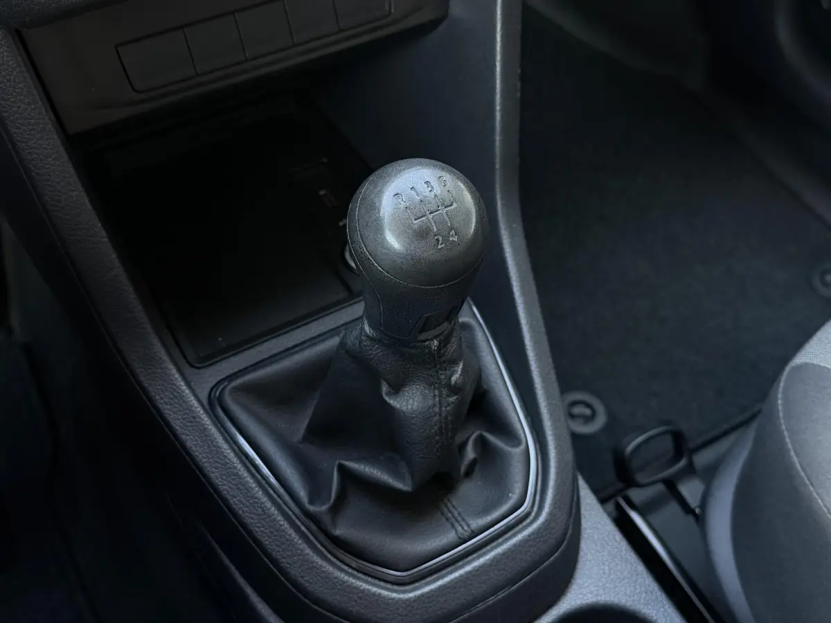 1.6 TDI L1H1 102PK | Nette Staat | van de VW Dealer | Dealeronderhouden | NL AUTO | NAP | Trekhaak | Airco | Stoelverwarming | Navigatie | Cruise Control | Parkeersensoren | 2 Sleutels | APK