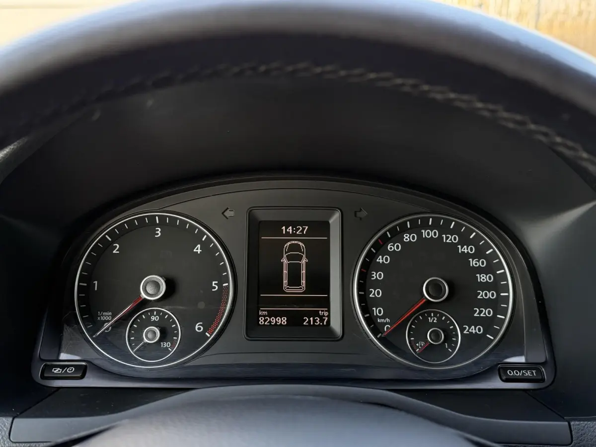 1.6 TDI L1H1 102PK | Nette Staat | van de VW Dealer | Dealeronderhouden | NL AUTO | NAP | Trekhaak | Airco | Stoelverwarming | Navigatie | Cruise Control | Parkeersensoren | 2 Sleutels | APK