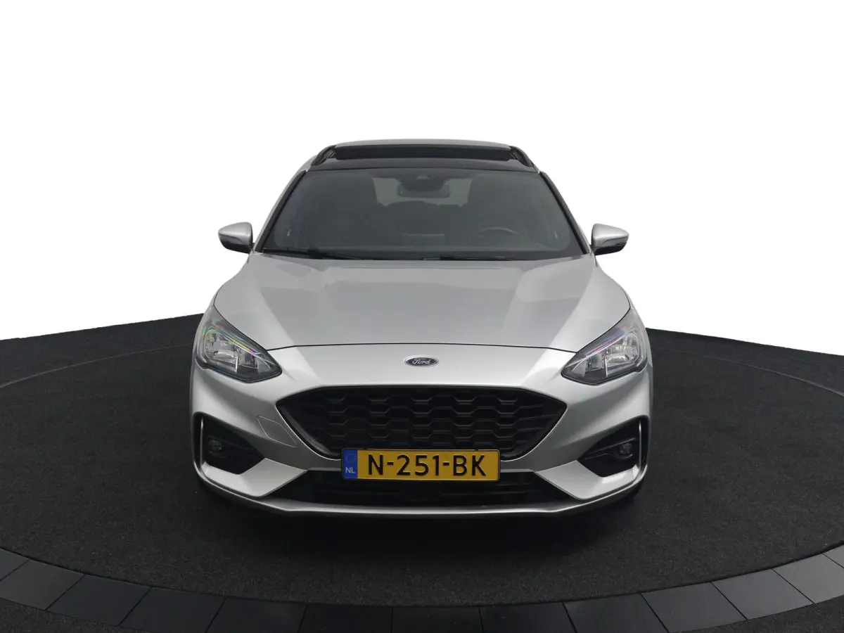 1.5 EcoBlue ST Line*PANO*LED*CAM*ECC*WINTER PAKKET