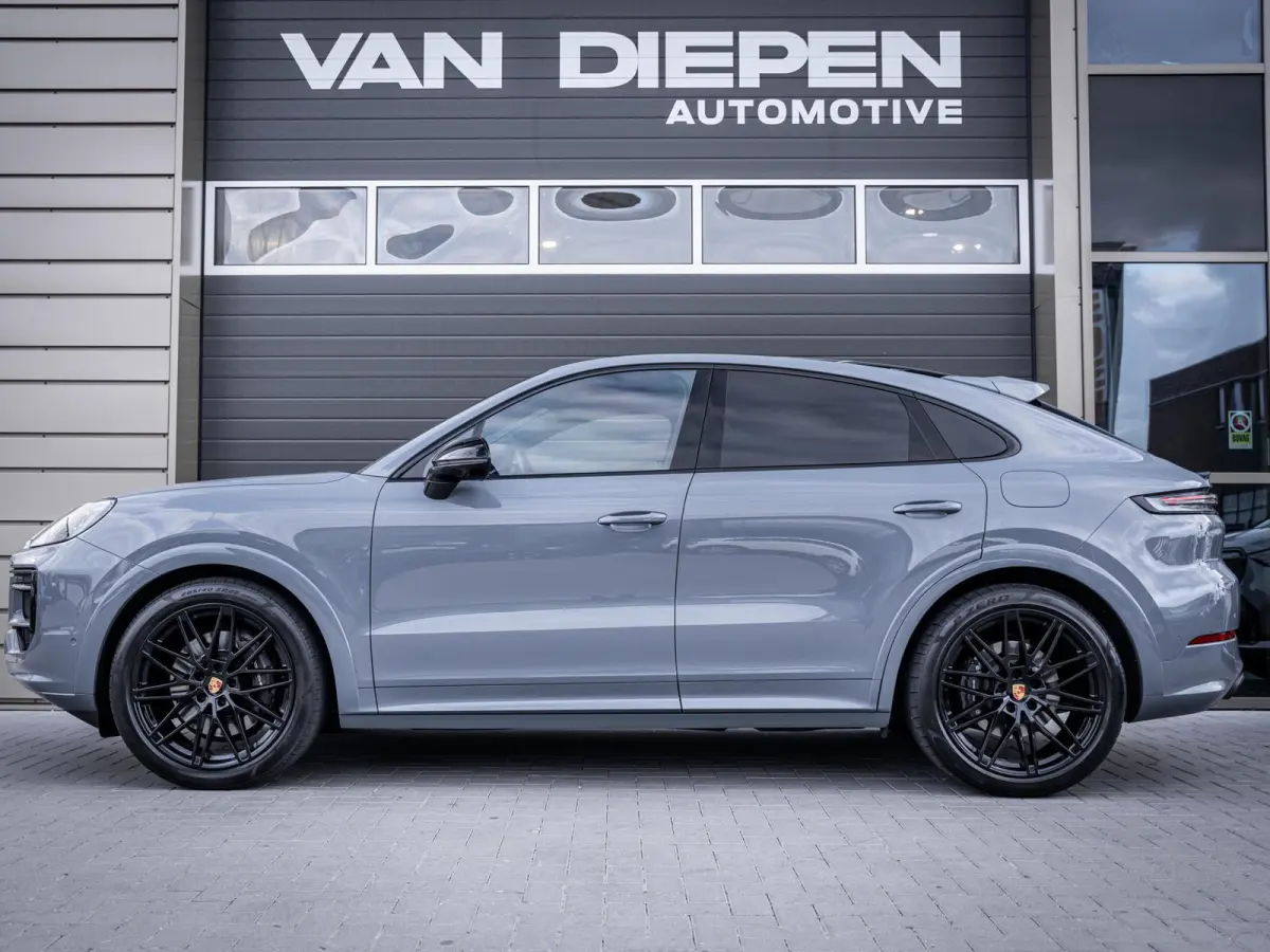 3.0 E-Hybrid - Sport Chrono l FULL SPEC! l 4WS l Pass Displ. l Burmester