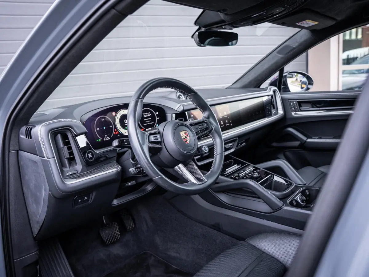 3.0 E-Hybrid - Sport Chrono l FULL SPEC! l 4WS l Pass Displ. l Burmester