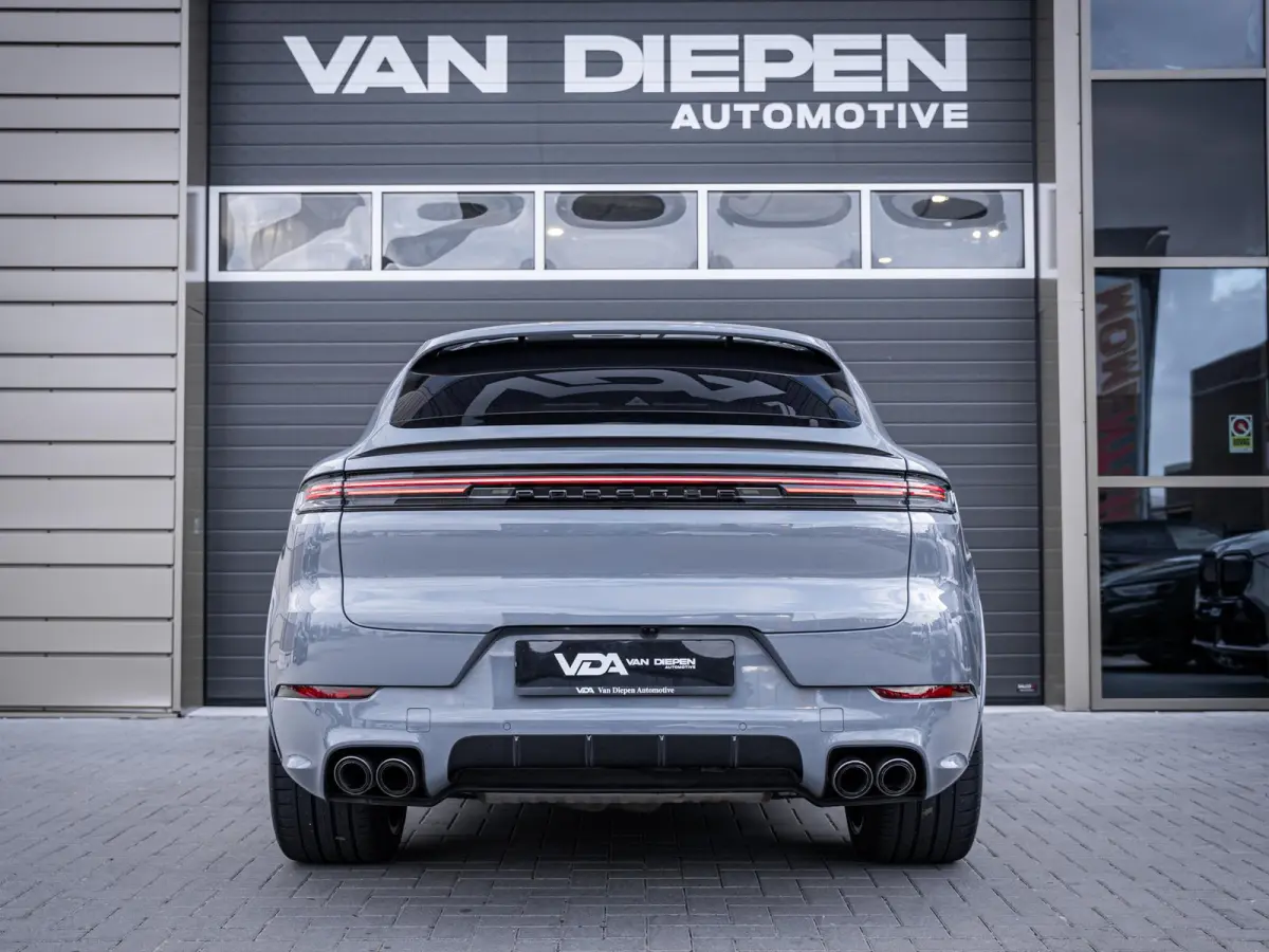 3.0 E-Hybrid - Sport Chrono l FULL SPEC! l 4WS l Pass Displ. l Burmester