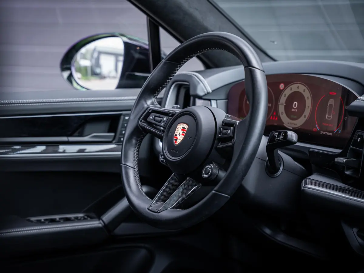 3.0 E-Hybrid - Sport Chrono l FULL SPEC! l 4WS l Pass Displ. l Burmester