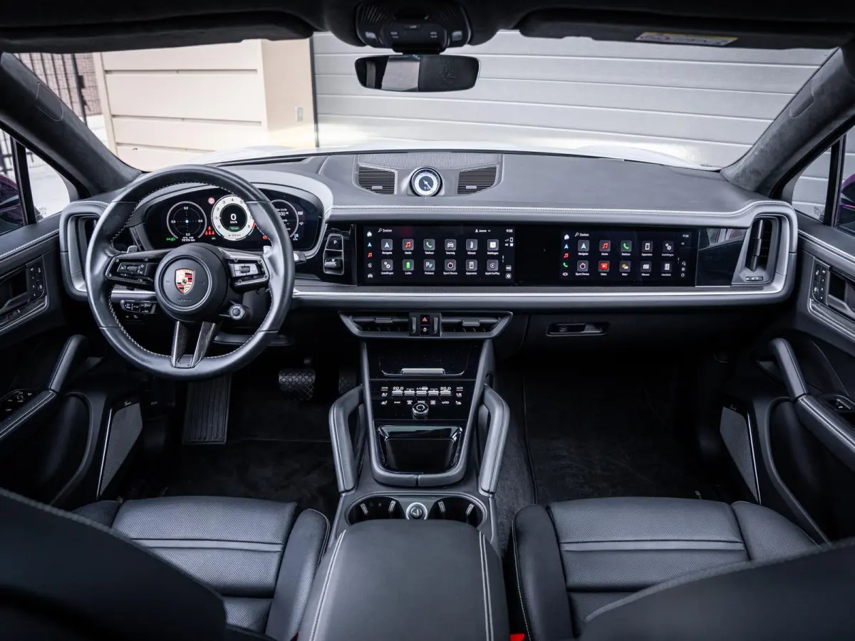 3.0 E-Hybrid - Sport Chrono l FULL SPEC! l 4WS l Pass Displ. l Burmester