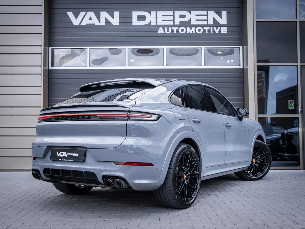 3.0 E-Hybrid - Sport Chrono l FULL SPEC! l 4WS l Pass Displ. l Burmester