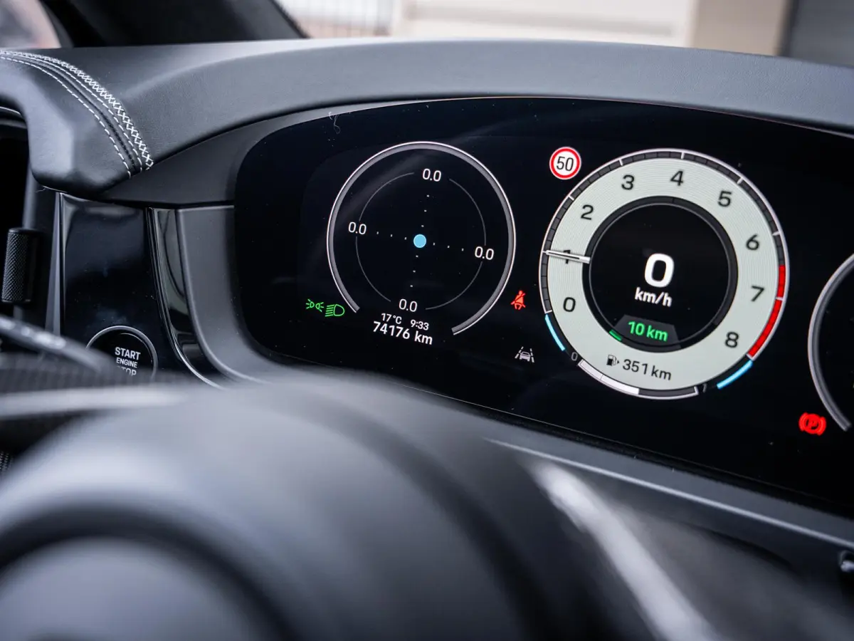 3.0 E-Hybrid - Sport Chrono l FULL SPEC! l 4WS l Pass Displ. l Burmester