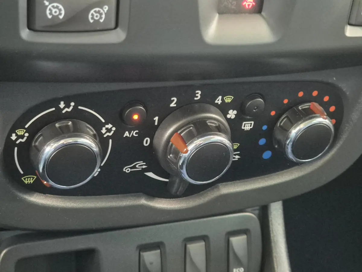 1.2 TCe 4x2 Prestige | Airconditioning | Trekhaak | Navigatie | Lederen bekleding | Cruise Control