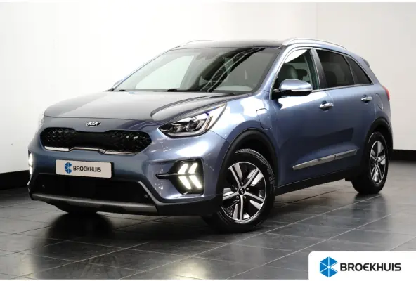 Spirit Plug-in Hybrid | Trekhaak 1300 kg geremd | Glazen schuif-kanteldak | Ledere bekleding | Adaptieve Cruise Control | Camera | Stoelgeheugen | Stoelverwarming-ventilatie voor |