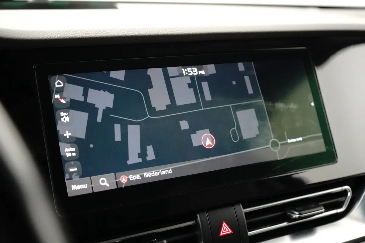 Spirit Plug-in Hybrid | Trekhaak 1300 kg geremd | Glazen schuif-kanteldak | Ledere bekleding | Adaptieve Cruise Control | Camera | Stoelgeheugen | Stoelverwarming-ventilatie voor |
