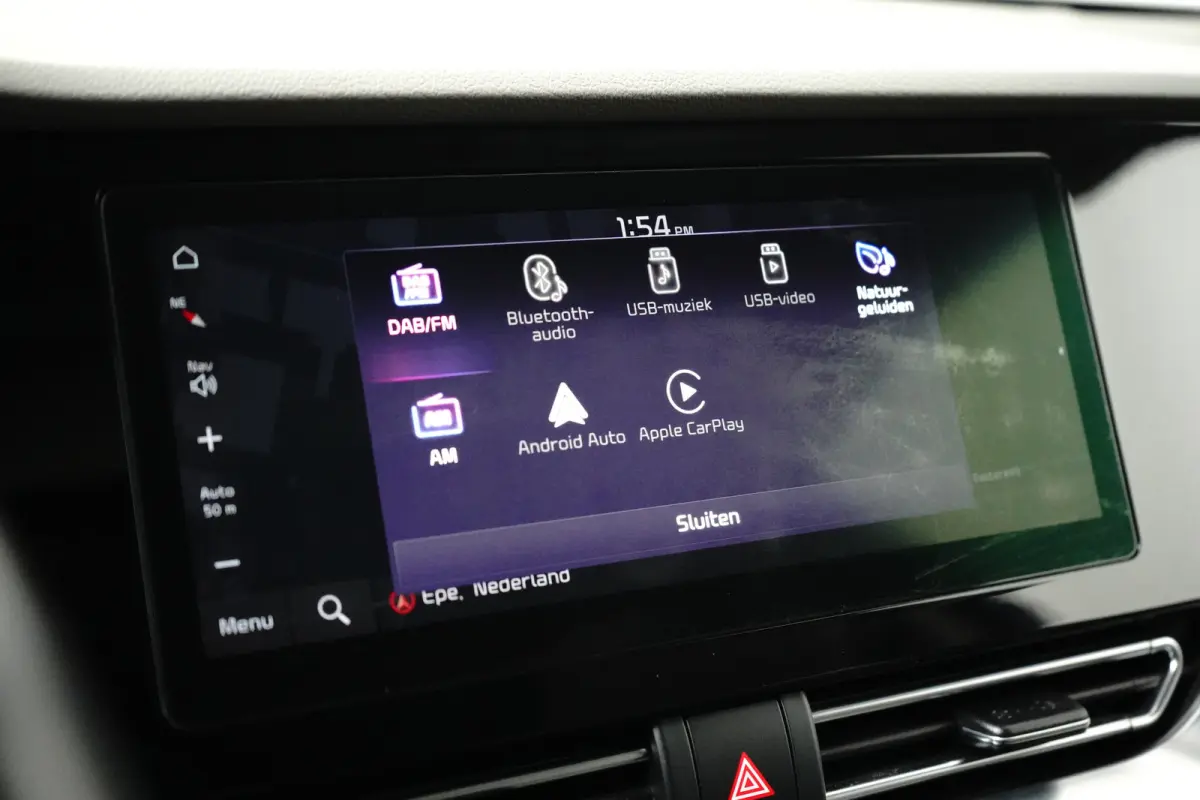 Spirit Plug-in Hybrid | Trekhaak 1300 kg geremd | Glazen schuif-kanteldak | Ledere bekleding | Adaptieve Cruise Control | Camera | Stoelgeheugen | Stoelverwarming-ventilatie voor |