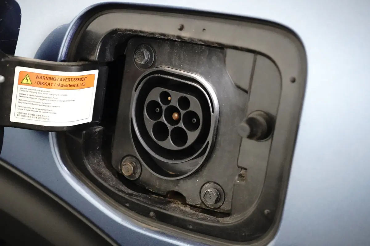 Spirit Plug-in Hybrid | Trekhaak 1300 kg geremd | Glazen schuif-kanteldak | Ledere bekleding | Adaptieve Cruise Control | Camera | Stoelgeheugen | Stoelverwarming-ventilatie voor |