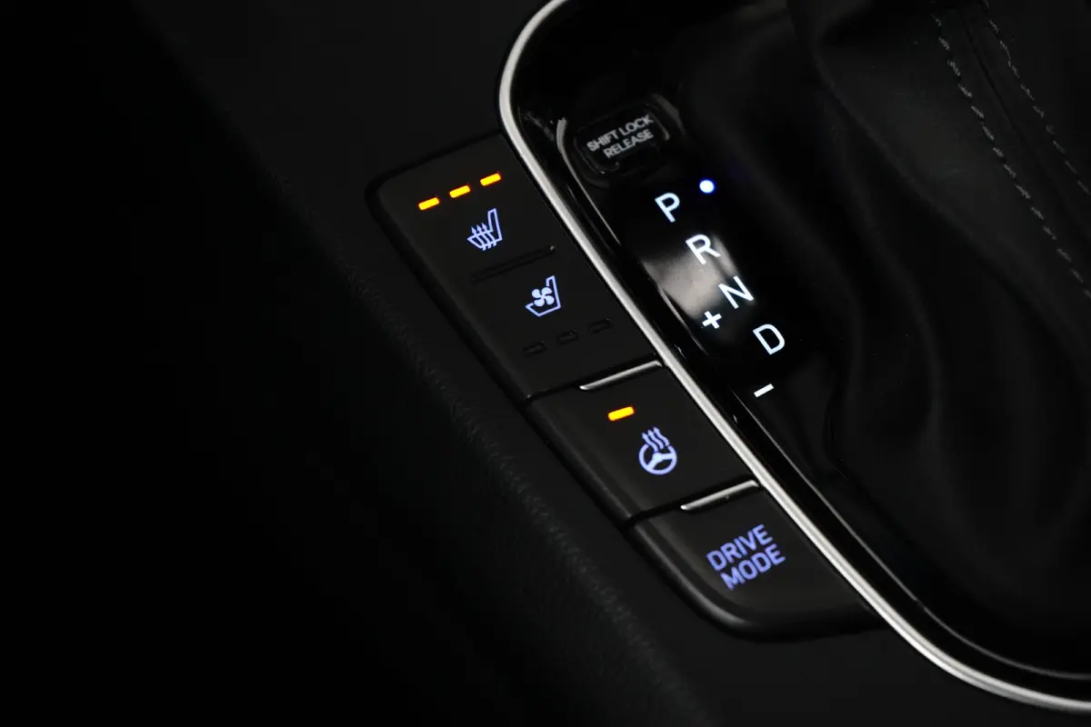 Prime Mild-Hybrid | Stoelverwarming voor | Stuurverwarming | Climate Control | Automaat | Adaptieve Cruise Control | Apple Carplay | Android Auto | Stoelgeheugen Functie |