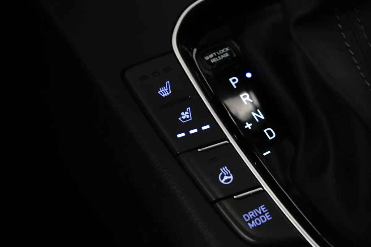 Prime Mild-Hybrid | Stoelverwarming voor | Stuurverwarming | Climate Control | Automaat | Adaptieve Cruise Control | Apple Carplay | Android Auto | Stoelgeheugen Functie |
