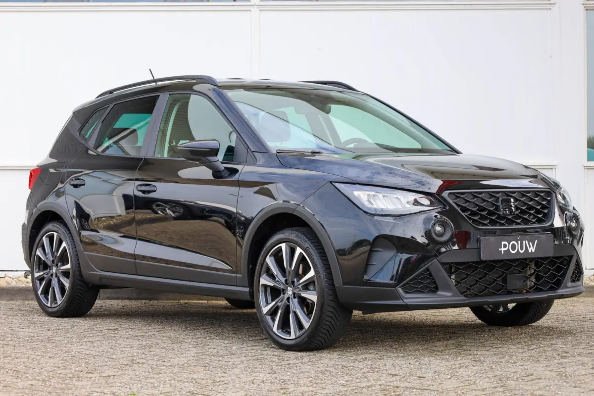 1.0 EcoTSI 115pk Style Business Connect | Parkeersensor | Stoelverwarming | LM Velgen 18"