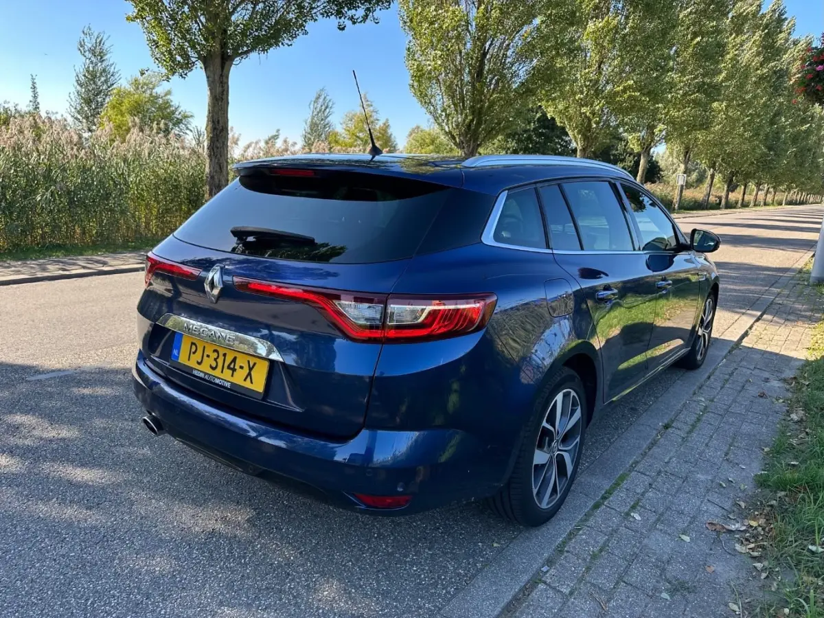 1.2 TCe Bose Dealer onderhouden! | Automaat | BOSE! | Rijk Uitgerust! | Clima | Cruise | LMV |  | Airco (automatisch) | Audio installatie premium | Boordcomputer