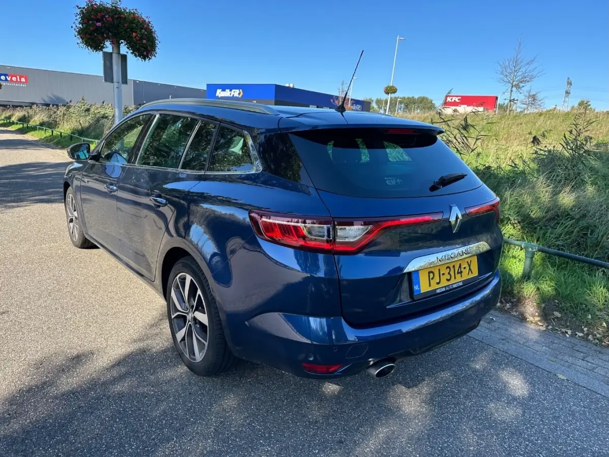 1.2 TCe Bose Dealer onderhouden! | Automaat | BOSE! | Rijk Uitgerust! | Clima | Cruise | LMV |  | Airco (automatisch) | Audio installatie premium | Boordcomputer