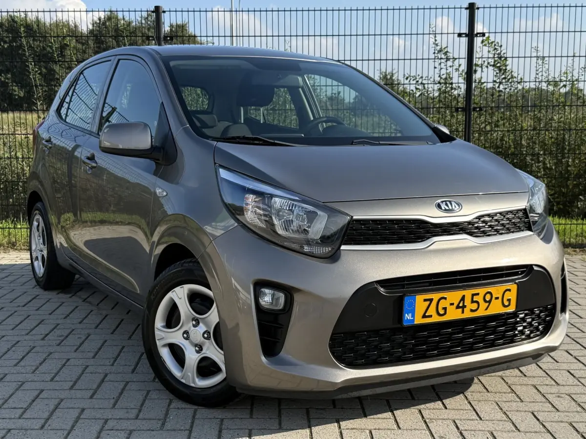 1.0 CVVT EconomyPlusLine | Bluetooth| Airco | Radio |