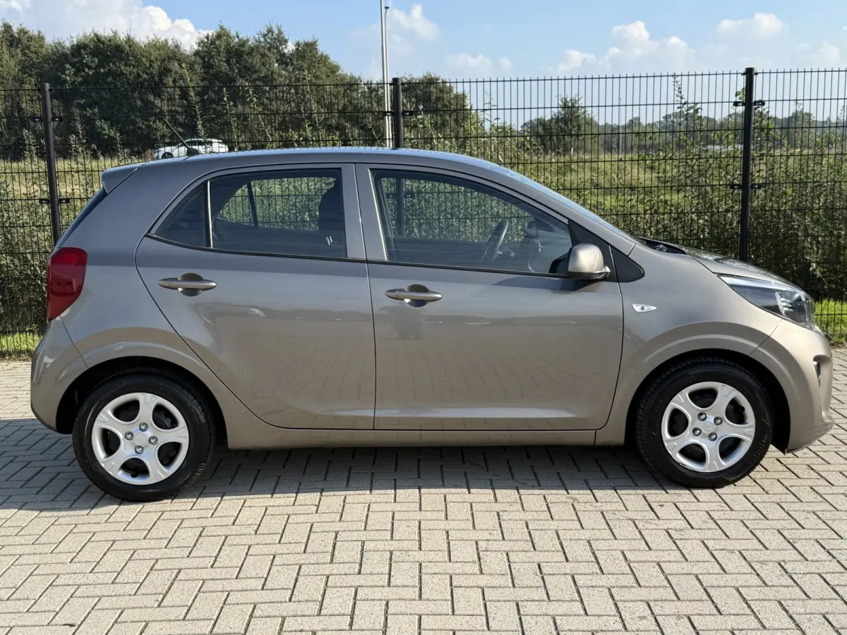 1.0 CVVT EconomyPlusLine | Bluetooth| Airco | Radio |