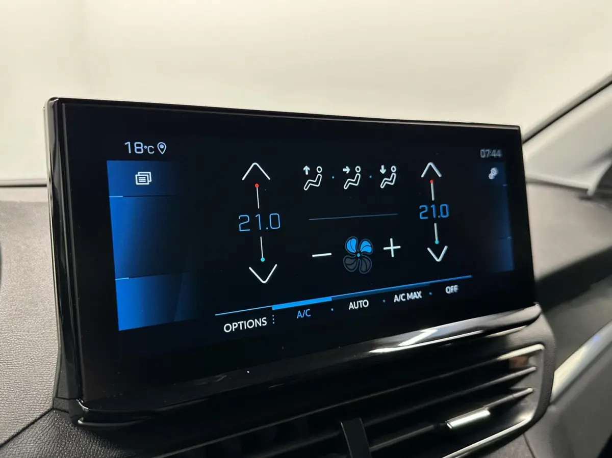1.2 PureTech Blue Lease Allure CAMERA LM ECC ADAPTIEF CRUISE LED CARPLAY.