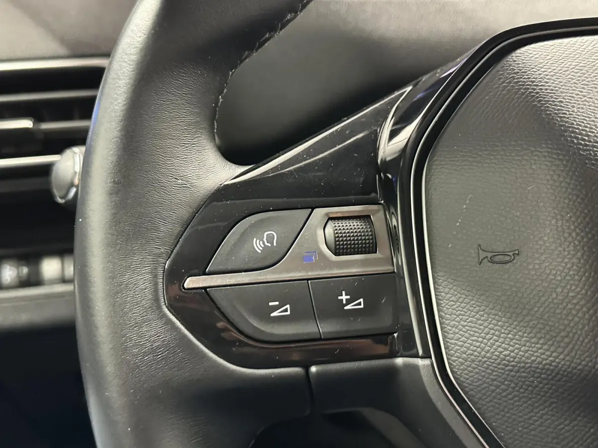 1.2 PureTech Blue Lease Allure CAMERA LM ECC ADAPTIEF CRUISE LED CARPLAY.