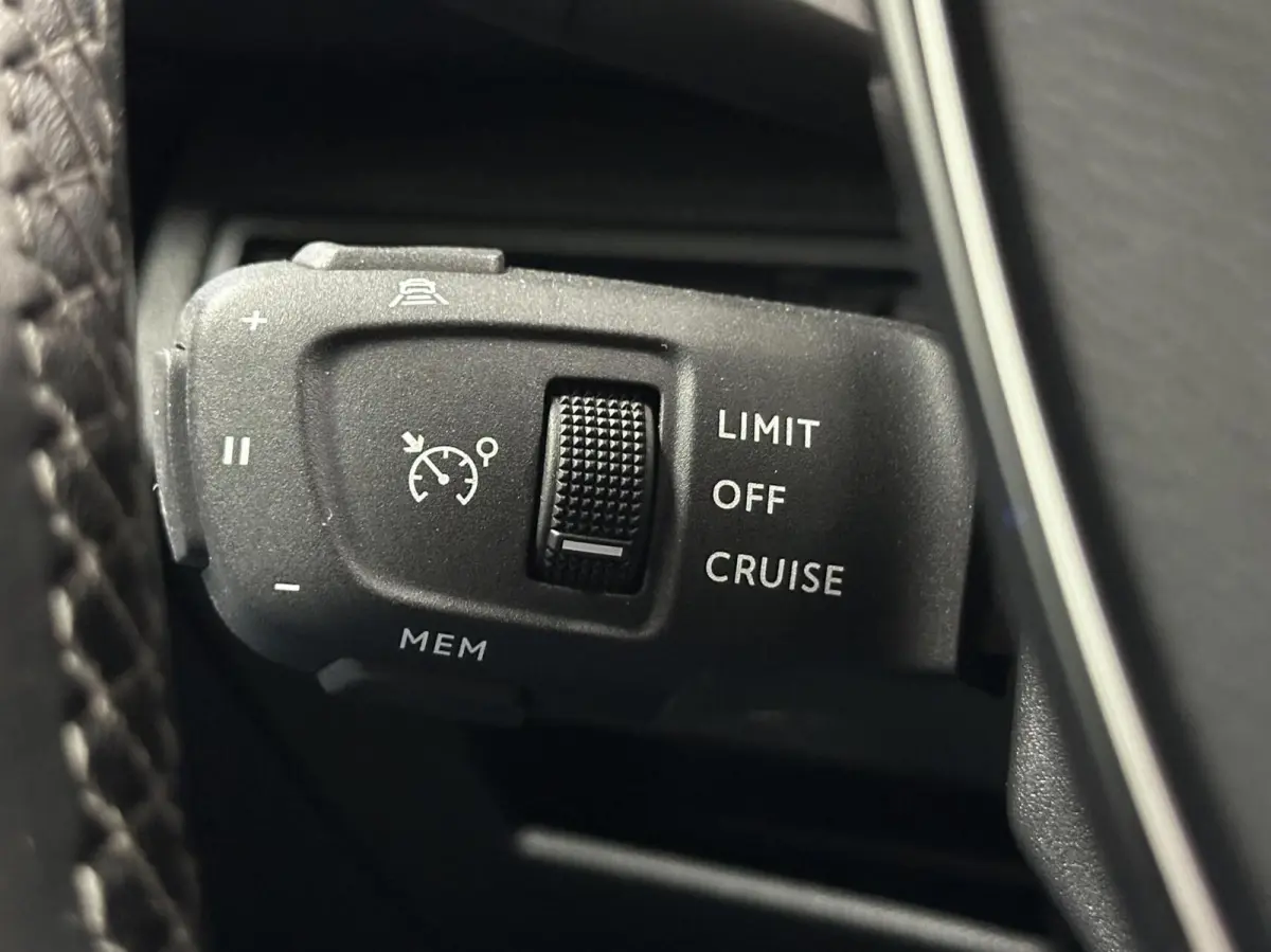 1.2 PureTech Blue Lease Allure CAMERA LM ECC ADAPTIEF CRUISE LED CARPLAY.