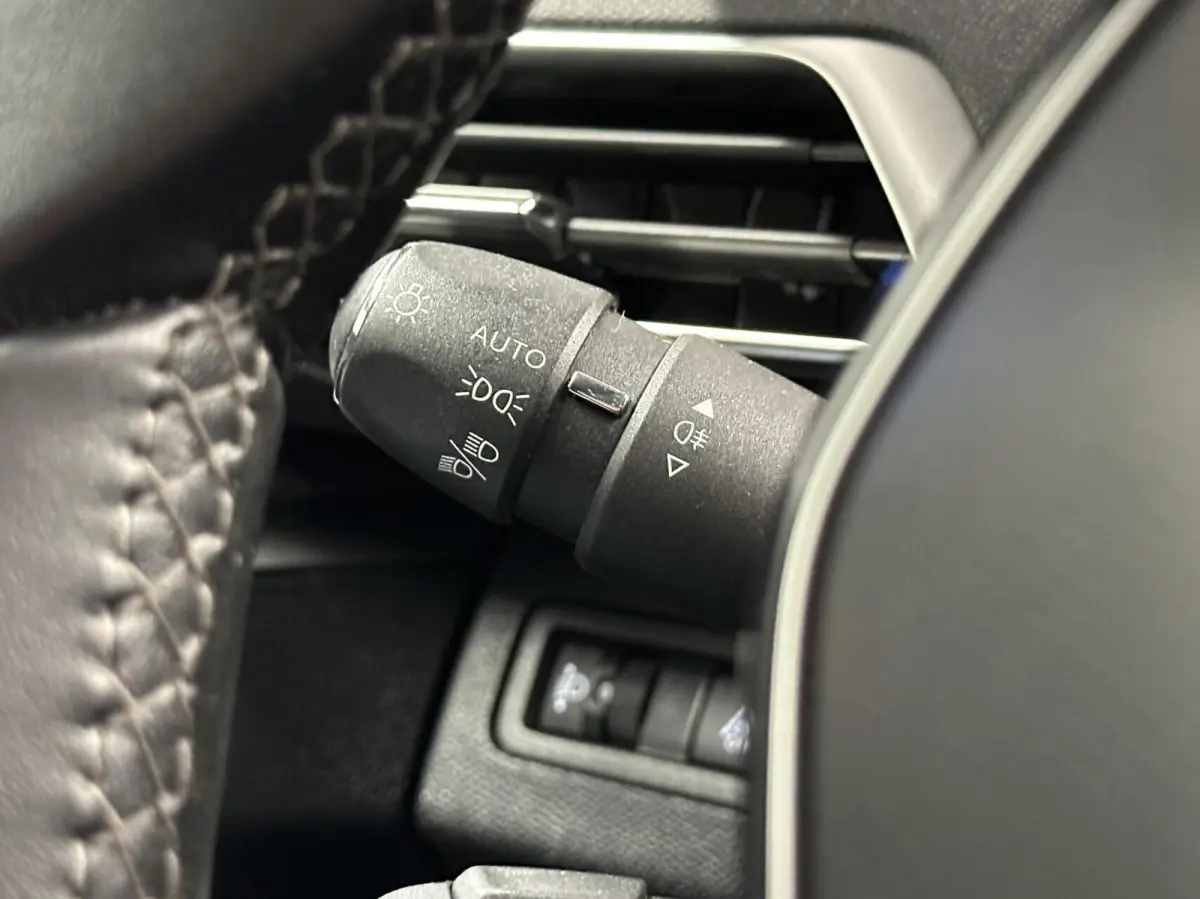 1.2 PureTech Blue Lease Allure CAMERA LM ECC ADAPTIEF CRUISE LED CARPLAY.