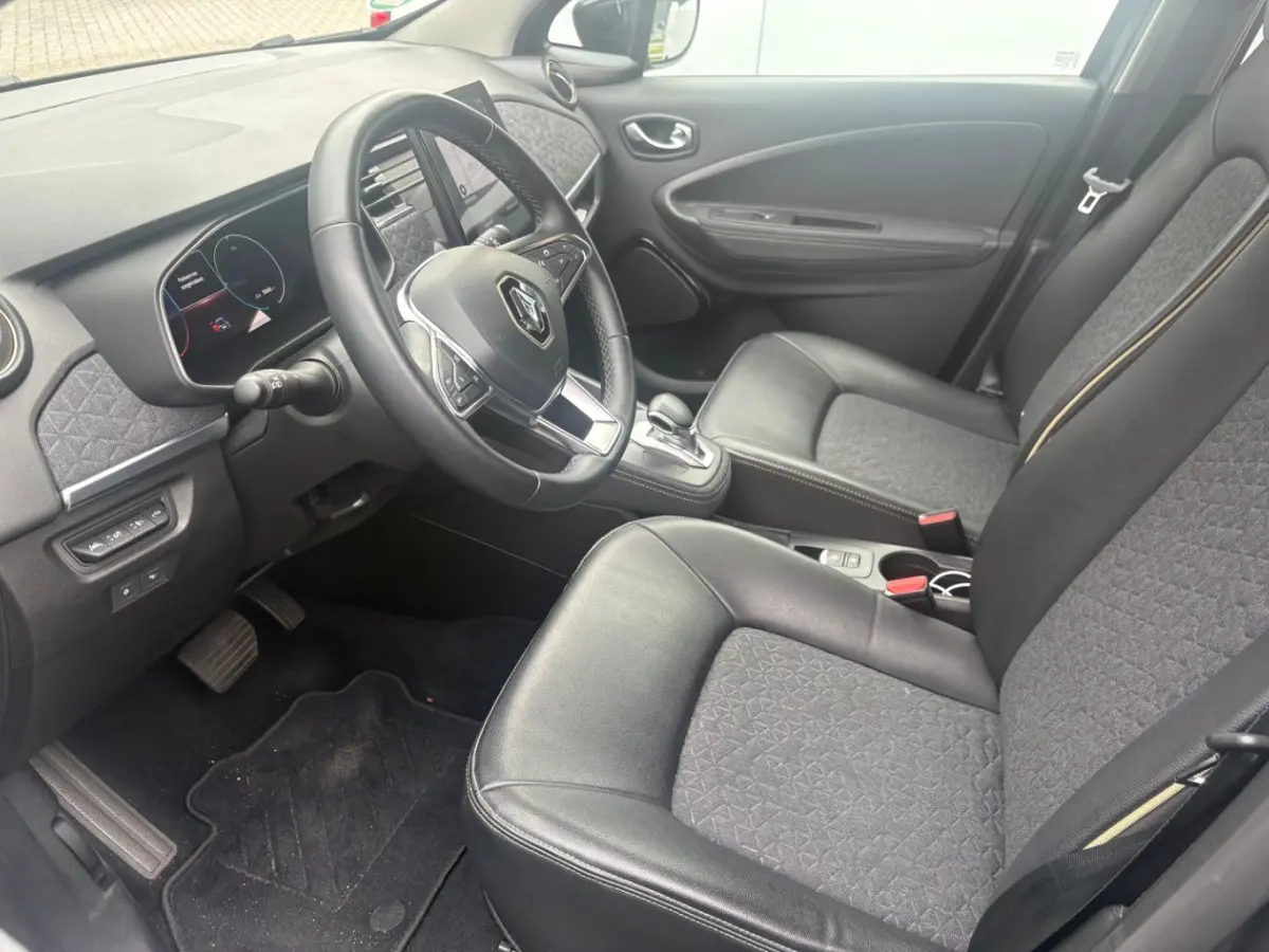 R135 Iconic 52 kWh | Koop accu | | Achteruitrijcamera | Apple Carplay/Android Auto|telefoonintegratie premium | Cruise control