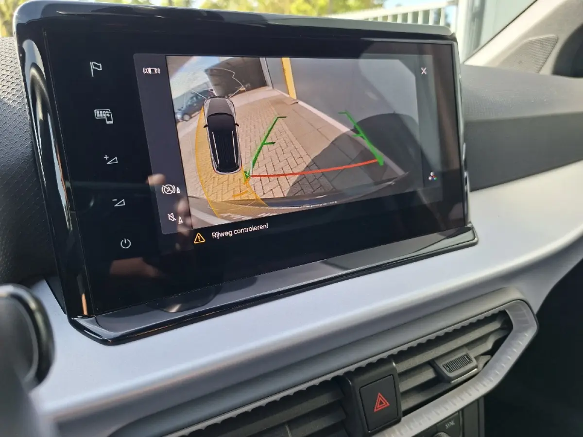 1.0 TSI 110pk FR * Navigatie * Camera * Stoelverwarming * Adaptieve Cruise Control *