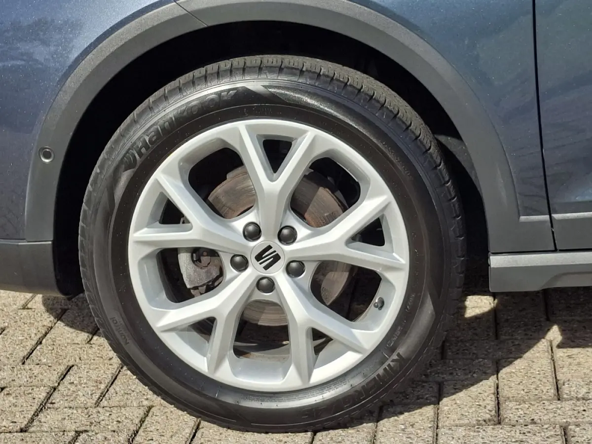 1.0 TSI 110pk FR * Navigatie * Camera * Stoelverwarming * Adaptieve Cruise Control *