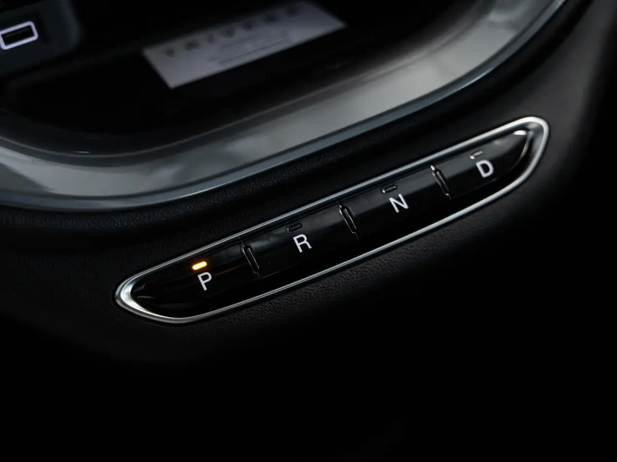 Urban 24 kWh l SoH 94% l AUT. l Keyless l Virtueel cockpit l CARPLAY l BTW auto l 1ste. eig. l Dealer onderh. l ALS NIEUW