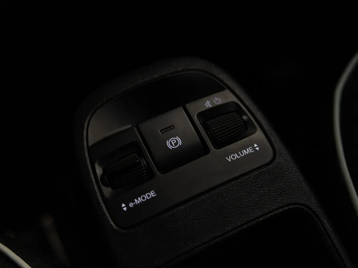 Urban 24 kWh l SoH 94% l AUT. l Keyless l Virtueel cockpit l CARPLAY l BTW auto l 1ste. eig. l Dealer onderh. l ALS NIEUW