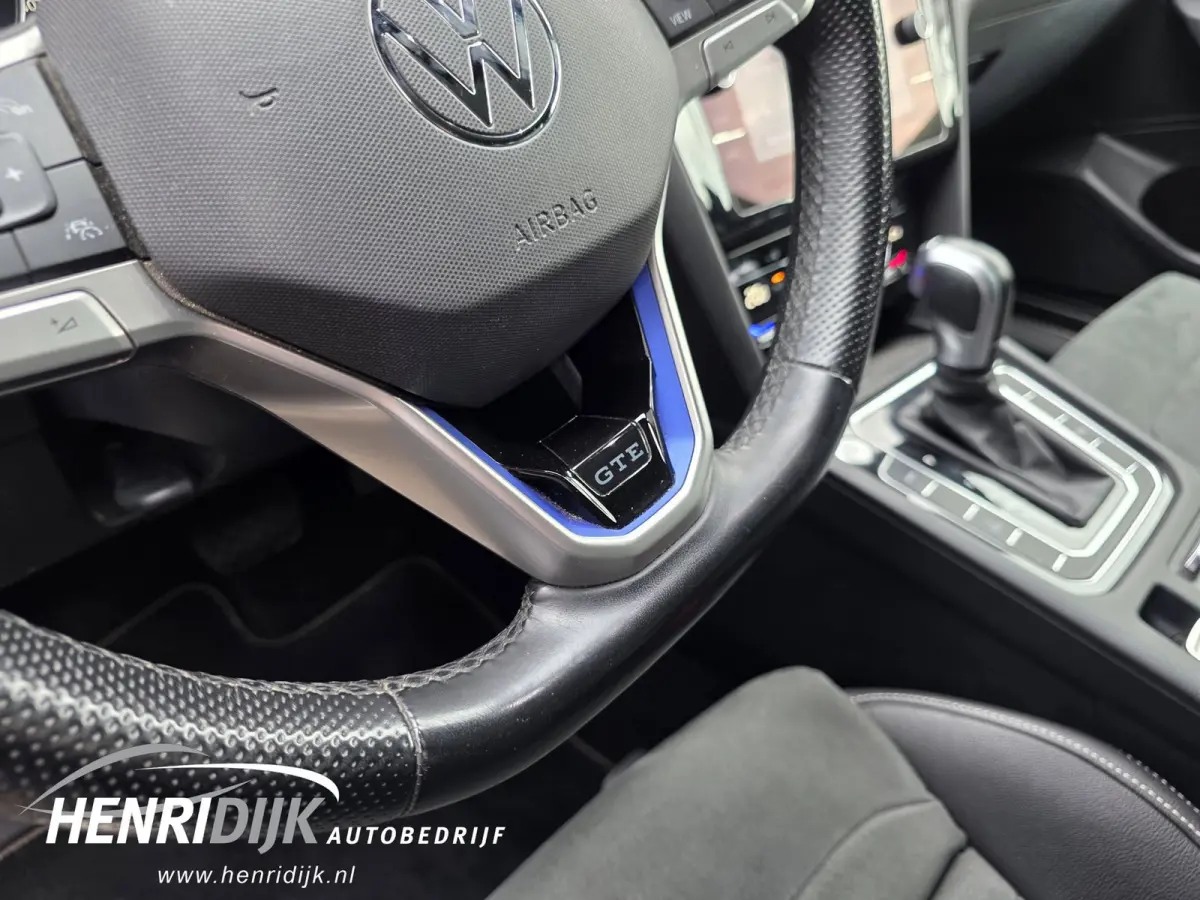 1.4 TSI PHEV GTE Business Pano / Camera / Trekhaak / SOH 97%