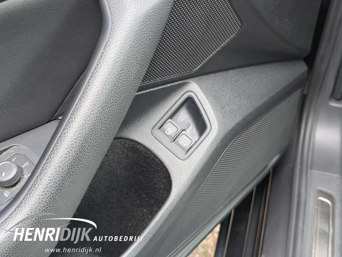 1.4 TSI PHEV GTE Business Pano / Camera / Trekhaak / SOH 97%