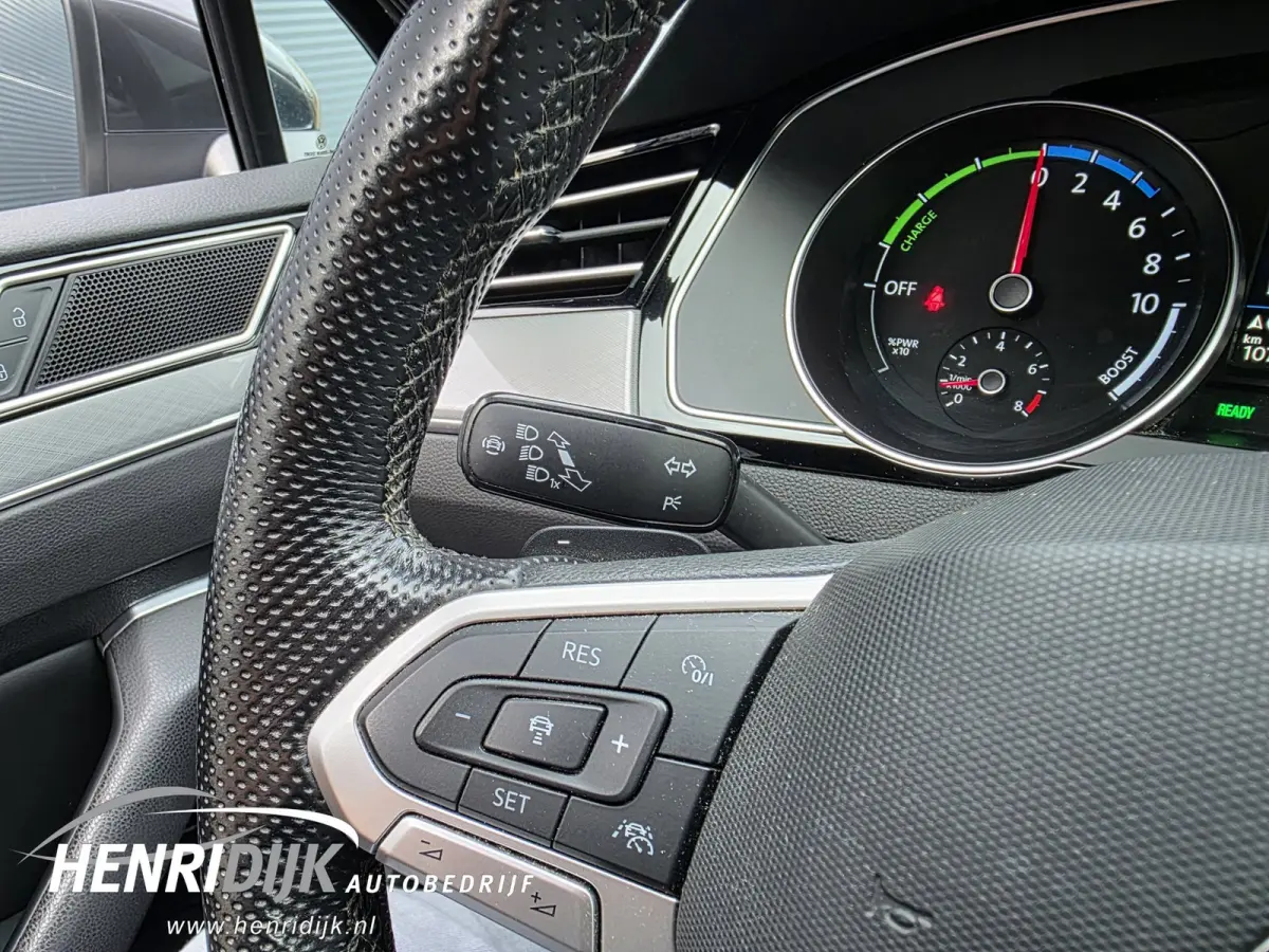1.4 TSI PHEV GTE Business Pano / Camera / Trekhaak / SOH 97%