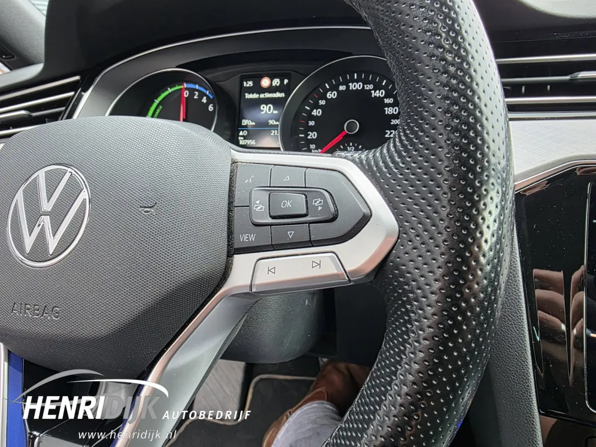 1.4 TSI PHEV GTE Business Pano / Camera / Trekhaak / SOH 97%