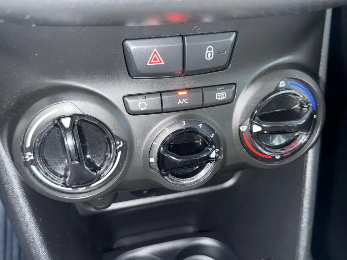 1.2 PureTech 110PK Blue Lion AUTOMAAT | Airconditioning | Navigatie | Electr. ramen | Cruise Control
