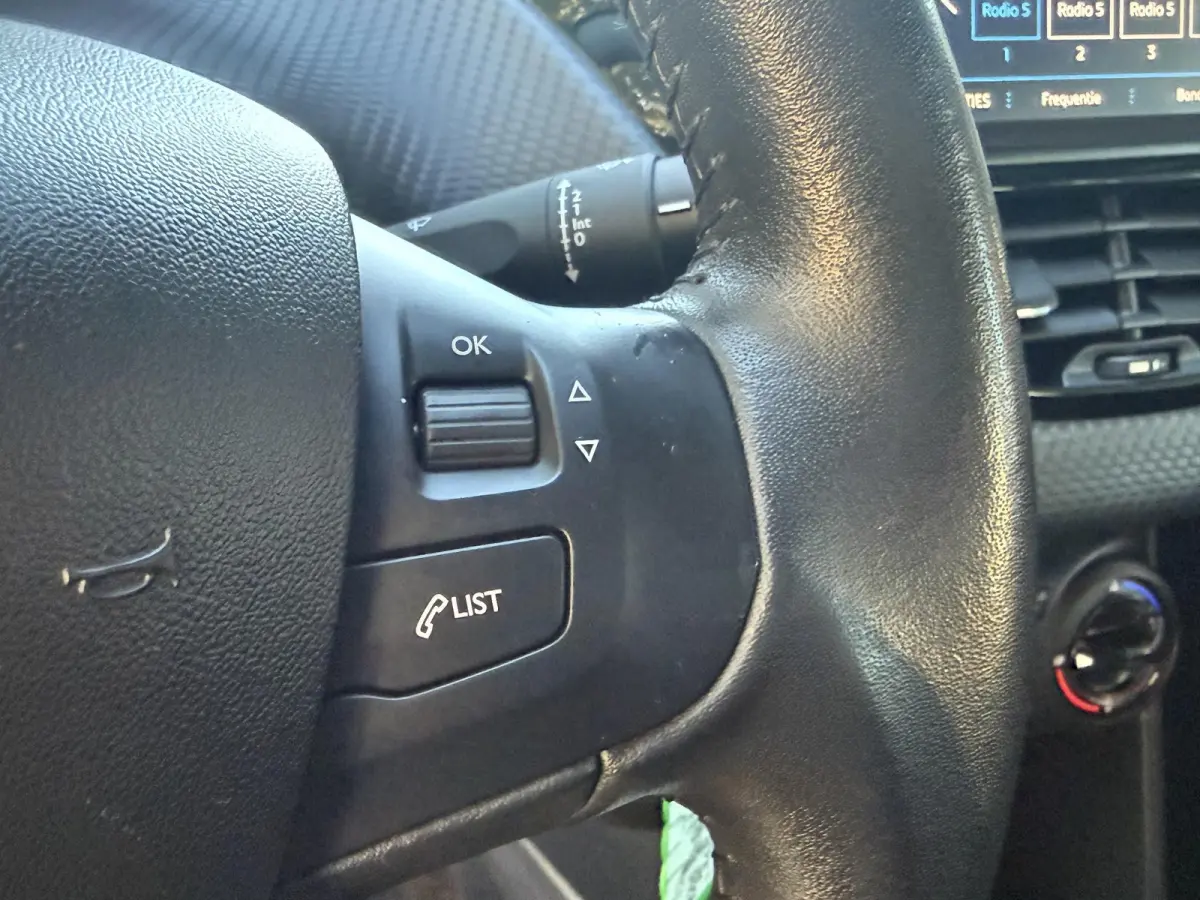 1.2 PureTech 110PK Blue Lion AUTOMAAT | Airconditioning | Navigatie | Electr. ramen | Cruise Control
