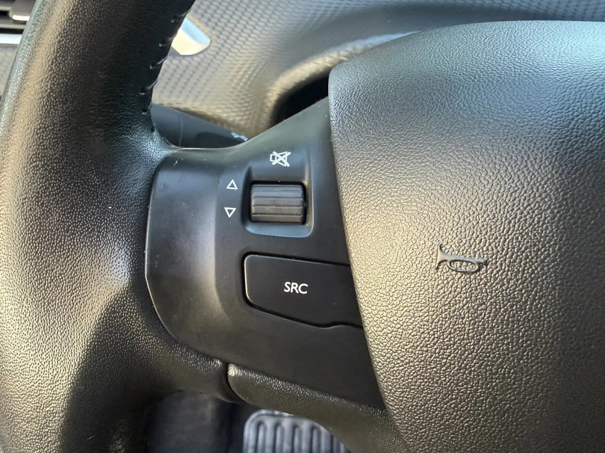 1.2 PureTech 110PK Blue Lion AUTOMAAT | Airconditioning | Navigatie | Electr. ramen | Cruise Control