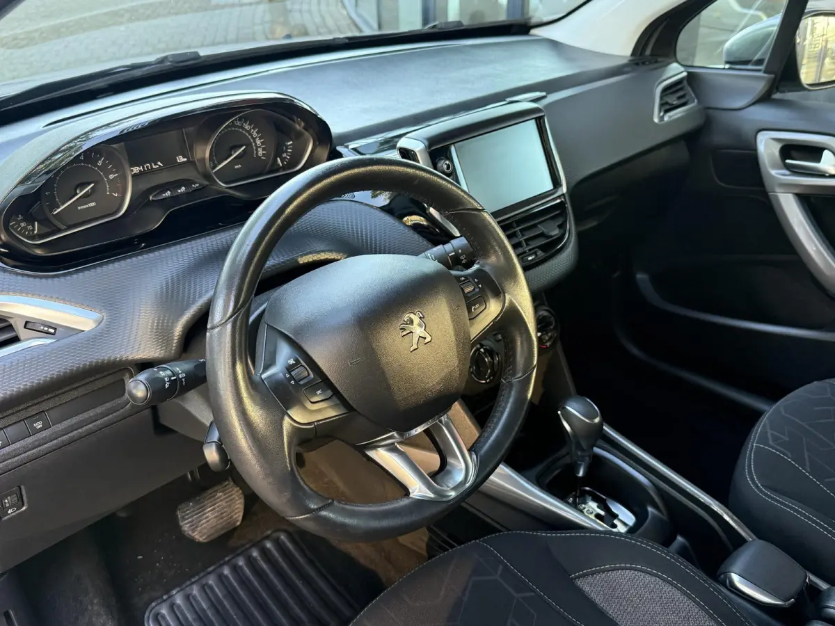 1.2 PureTech 110PK Blue Lion AUTOMAAT | Airconditioning | Navigatie | Electr. ramen | Cruise Control