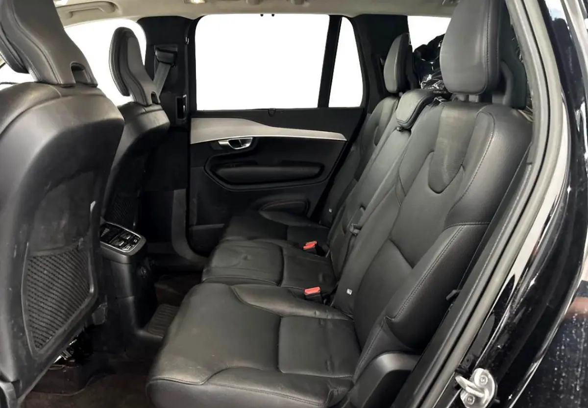 2.0 T8 Recharge AWD Ultimate Bright Luchtvering - Trekhaak - Panoramdak - Adaptieve Cruise Control - Head up - Harman Kardon - Visual Park Assist - Gelamineerde zijruiten - Zongordijnen -