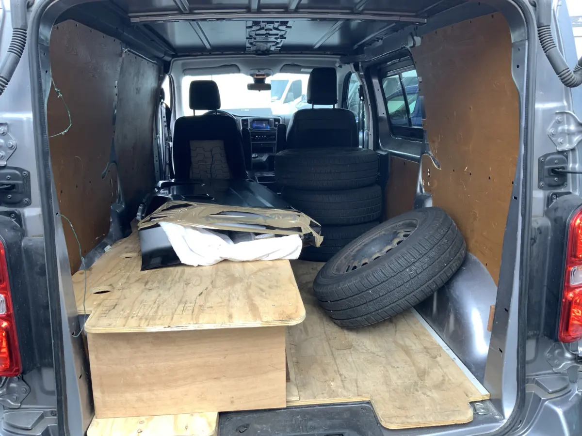 2.0 D-4D Black Line Airco Cruise 3 Zits Alu Velg Trekhaak 2500 kg Euro 6