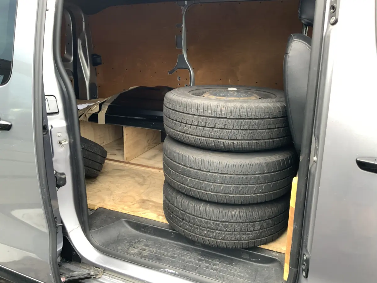 2.0 D-4D Black Line Airco Cruise 3 Zits Alu Velg Trekhaak 2500 kg Euro 6