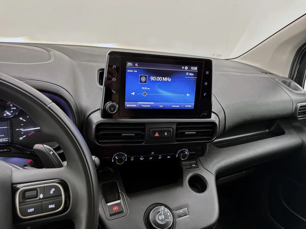 1.5 D-4D Automaat 131pk Camera Carplay Trekhaak Cruise control