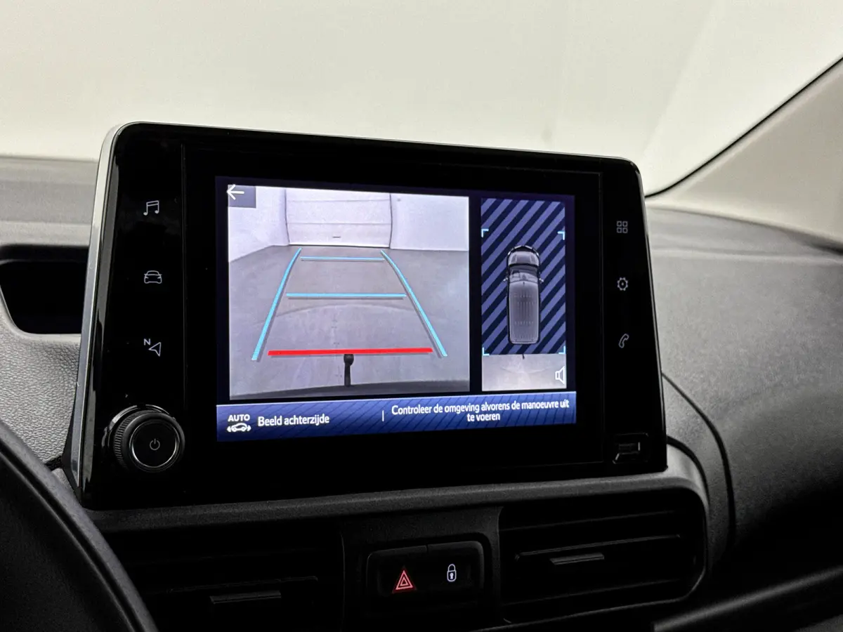 1.5 D-4D Automaat 131pk Camera Carplay Trekhaak Cruise control